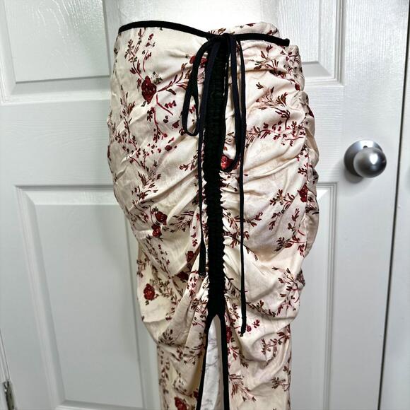 NEW Lovers + Friends Ivory Floral Ruched Midi Skirt Women’s S - Picture 3 of 7